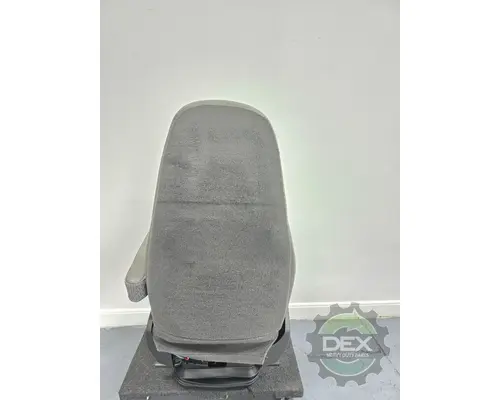 VOLVO VNR Seat, Front
