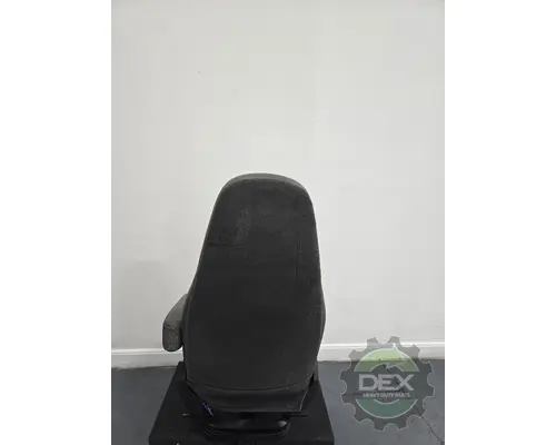 VOLVO VNR Seat, Front
