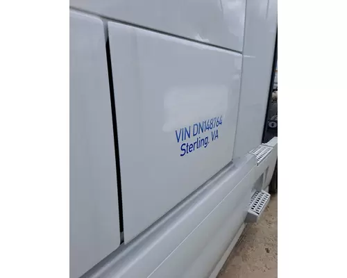 VOLVO VNX DOOR, COMPARTMENT