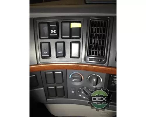 VOLVO VN 8102 cab, complete