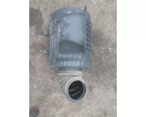 VOLVO VN AIR CLEANER