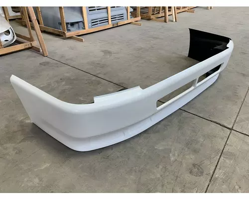 VOLVO VN Bumper Assembly, Front