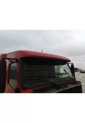 VOLVO VN CAB CLIP