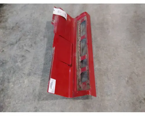 VOLVO VN CAB SKIRTSIDE FAIRING