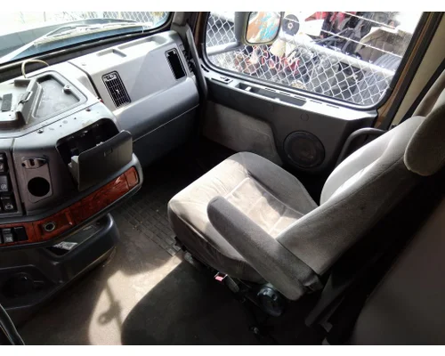 VOLVO VN CAB