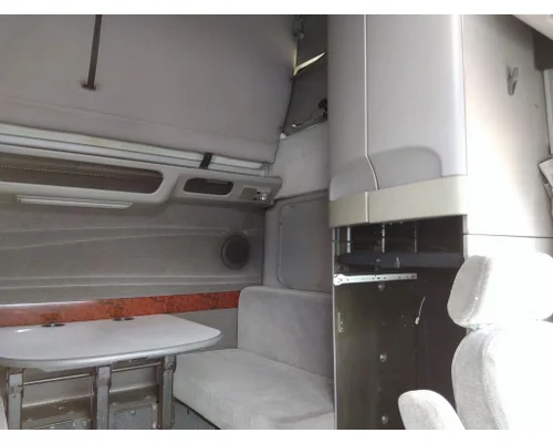 VOLVO VN CAB