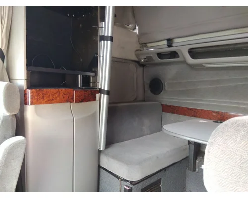 VOLVO VN CAB