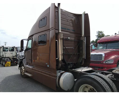 VOLVO VN CAB