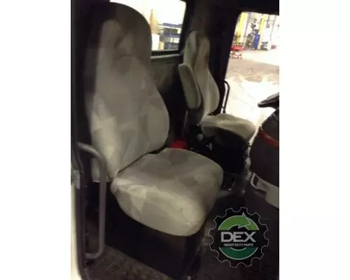 VOLVO VN Cab