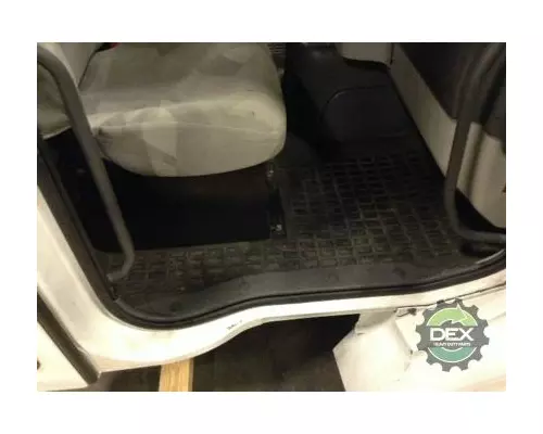 VOLVO VN Cab