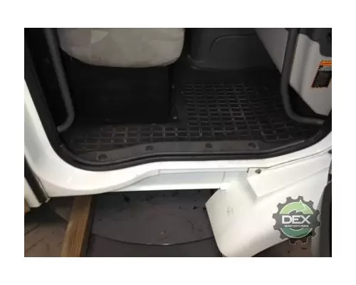 VOLVO VN Cab