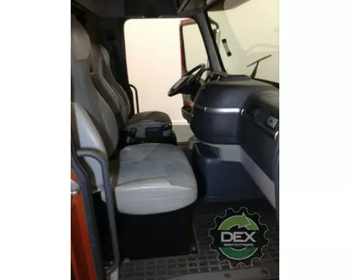 VOLVO VN Cab