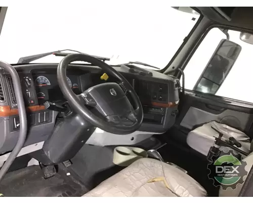 VOLVO VN Cab