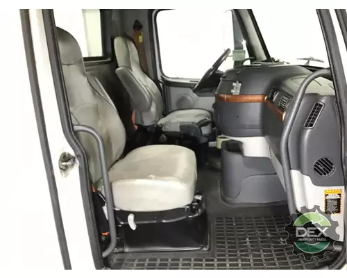 VOLVO VN Cab