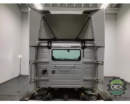 VOLVO VN Cab