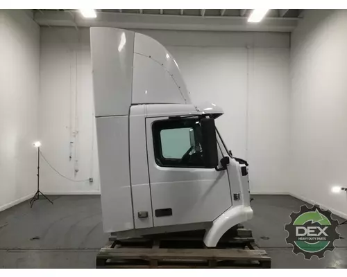VOLVO VN Cab