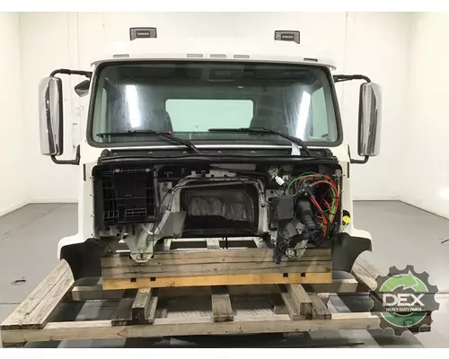 VOLVO VN Cab