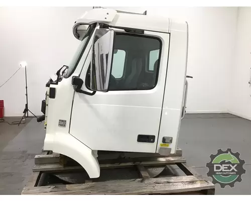 VOLVO VN Cab