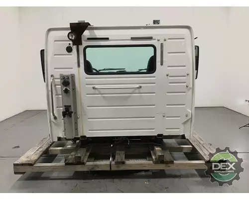 VOLVO VN Cab