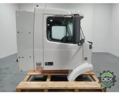 VOLVO VN Cab
