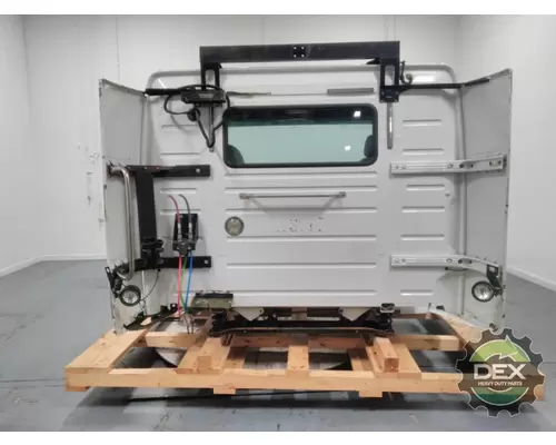 VOLVO VN Cab