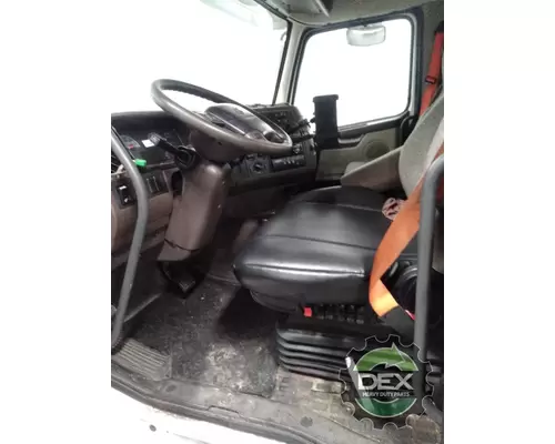 VOLVO VN Cab