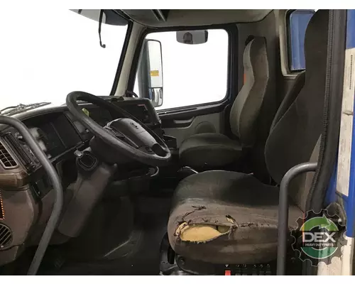 VOLVO VN Cab