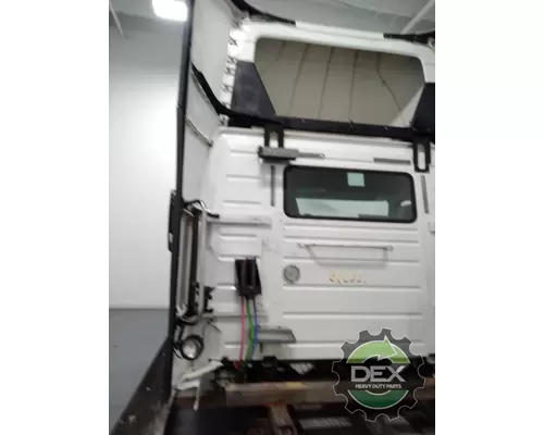VOLVO VN Cab