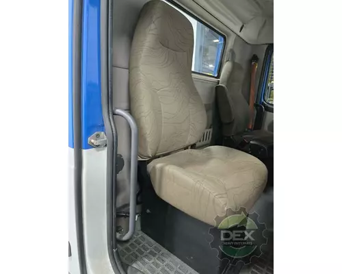 VOLVO VN Cab