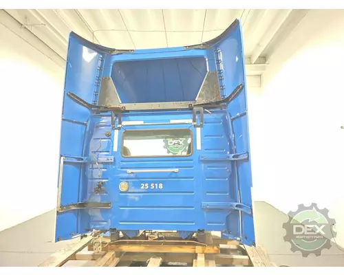 VOLVO VN Cab
