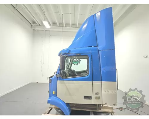 VOLVO VN Cab