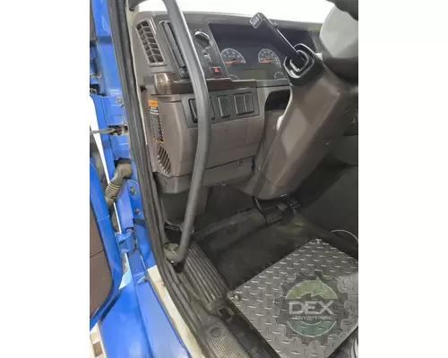 VOLVO VN Cab