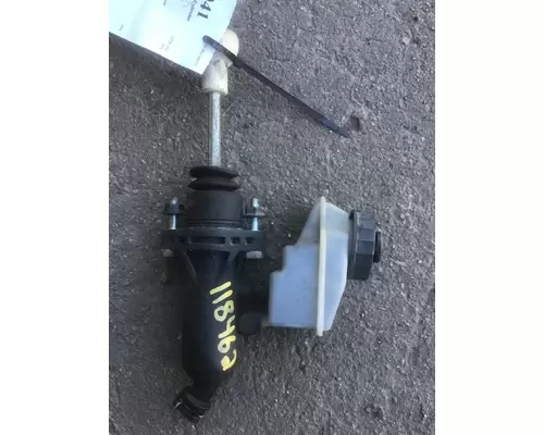 VOLVO VN Clutch Master Cylinder