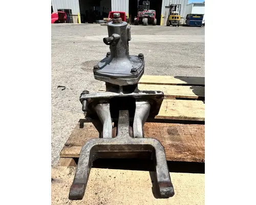 VOLVO VN Clutch Slave Cylinder