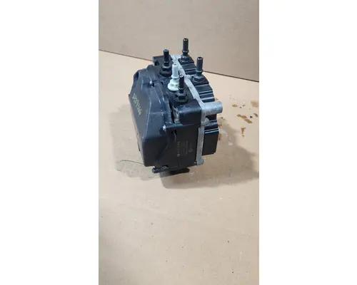VOLVO VN DEF Pump