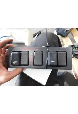 VOLVO VN Dash / Console Switch