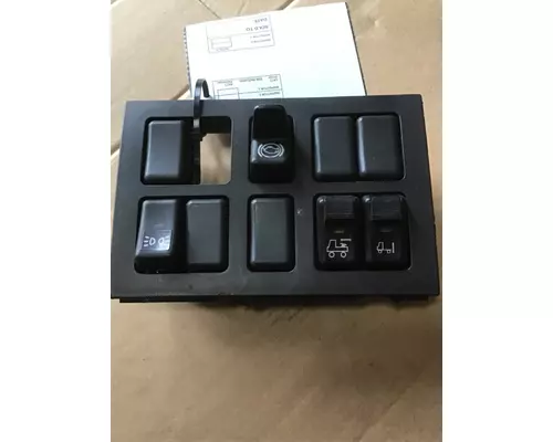 VOLVO VN Dash  Console Switch