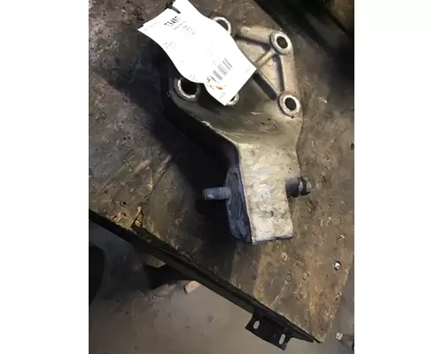 VOLVO VN Engine Mounts