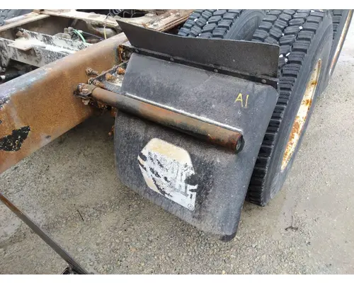 VOLVO VN FENDER, QUARTERHALF REAR