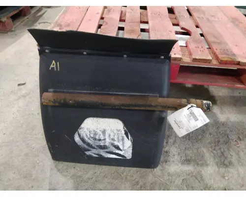 VOLVO VN FENDER, QUARTERHALF REAR