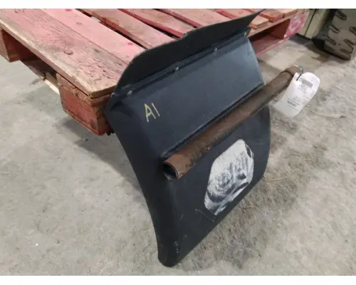 VOLVO VN FENDER, QUARTERHALF REAR