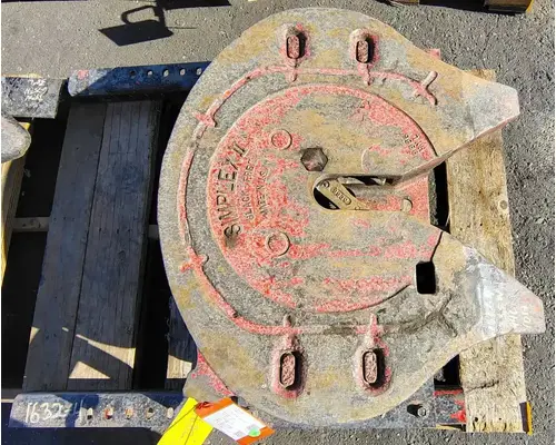 VOLVO VN Fifth Wheel