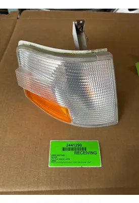 VOLVO VN Front Lamp (Turn Signal)
