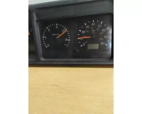 VOLVO VN GAUGE CLUSTER
