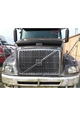 VOLVO VN HOOD