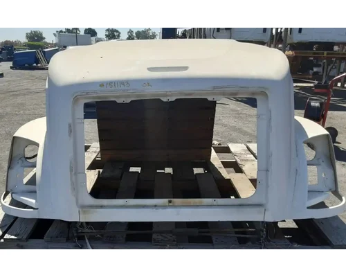 VOLVO VN Hood