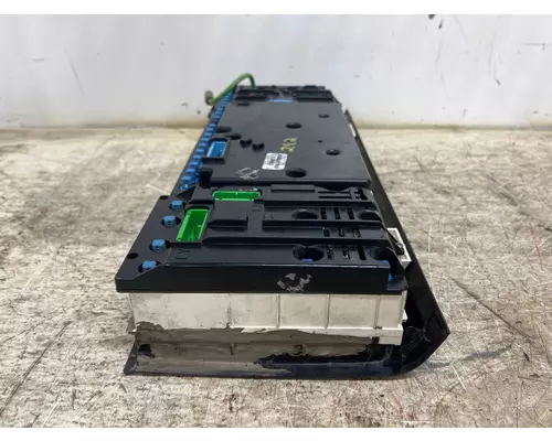VOLVO VN Instrument Cluster