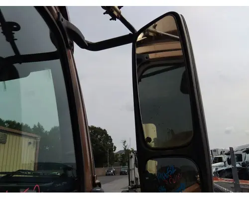 VOLVO VN MIRROR ASSEMBLY CABDOOR