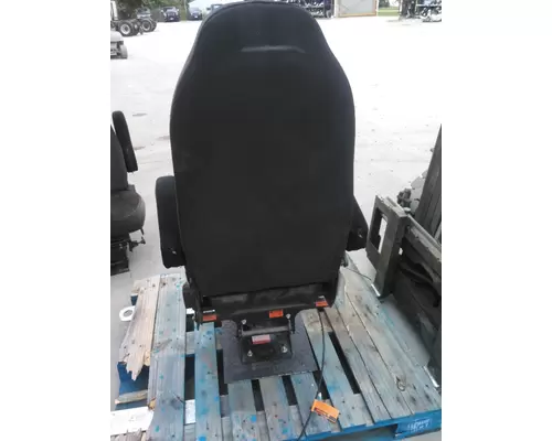 VOLVO VN SEAT, FRONT