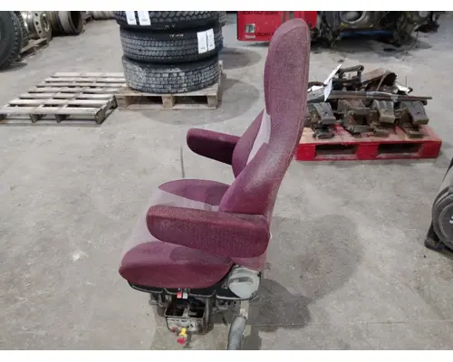 VOLVO VN SEAT, FRONT